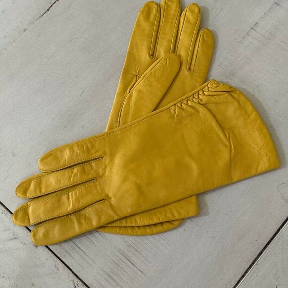 Yellow Leather Gloves - Picture 5 of 5